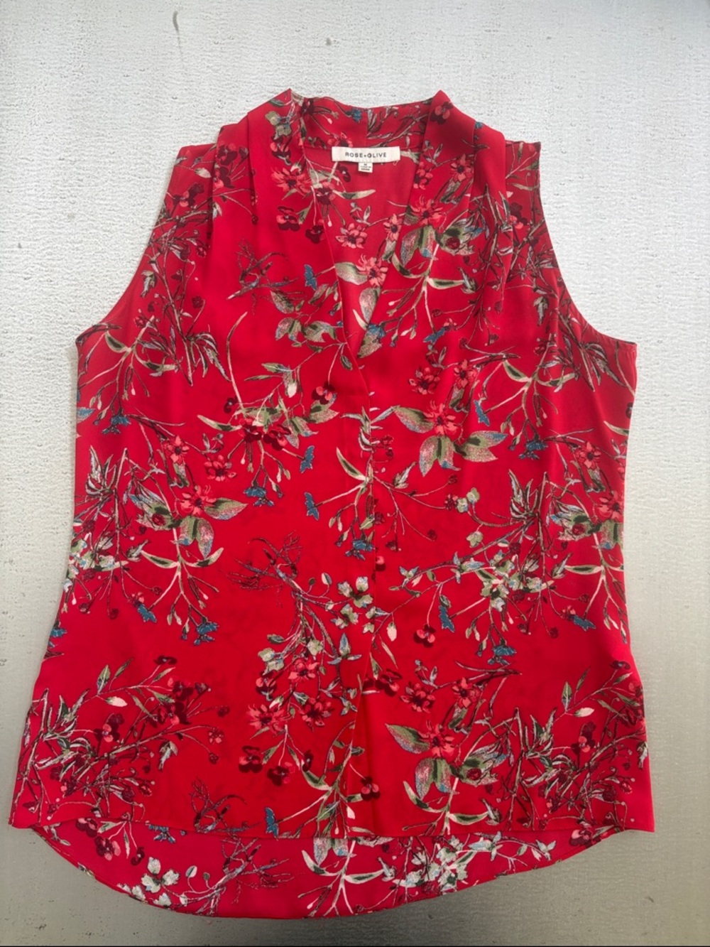 Rose & Olive Red Floral V-Neck Sleeveless Blouse